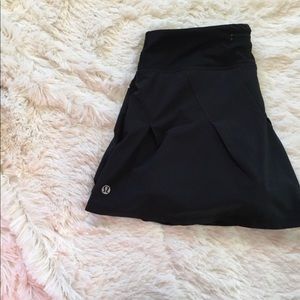 Lulu lemon skirt